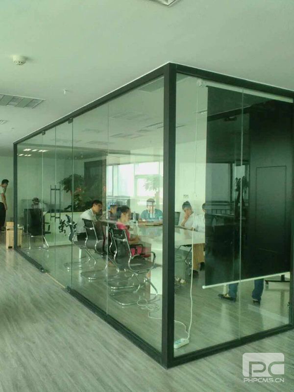 辦公室玻璃隔斷裝修的好處？