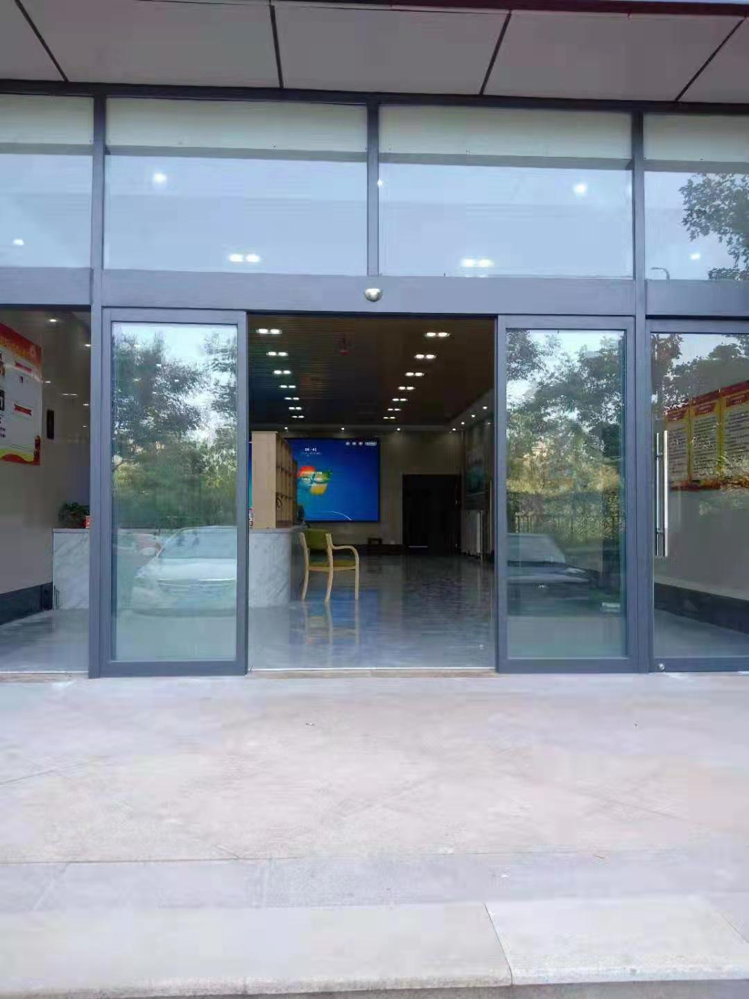 感應(yīng)門防夾安裝時(shí)為什么要配安全光線呢？